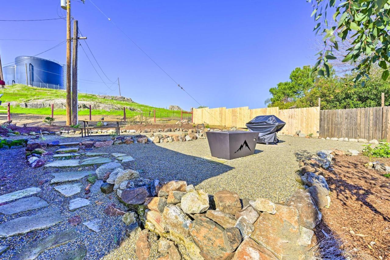 Peaceful Ranch Home With Sierra Nevada Views Woodlake Zewnętrze zdjęcie