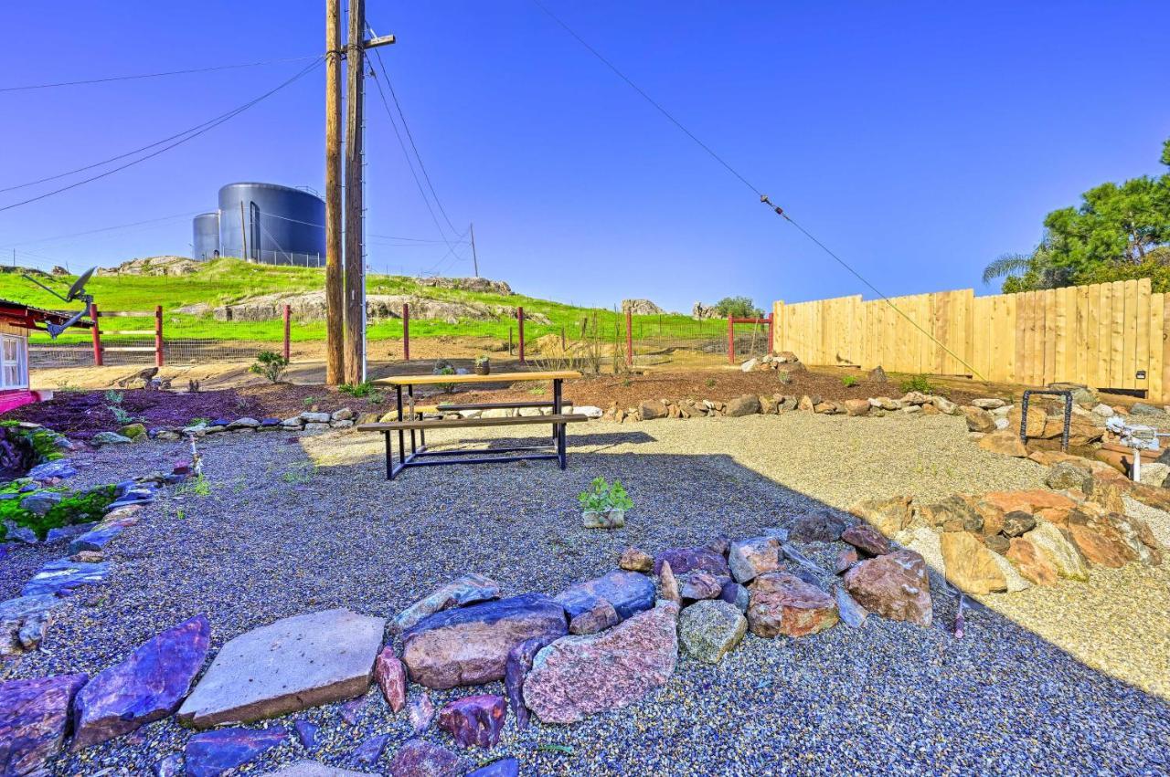 Peaceful Ranch Home With Sierra Nevada Views Woodlake Zewnętrze zdjęcie